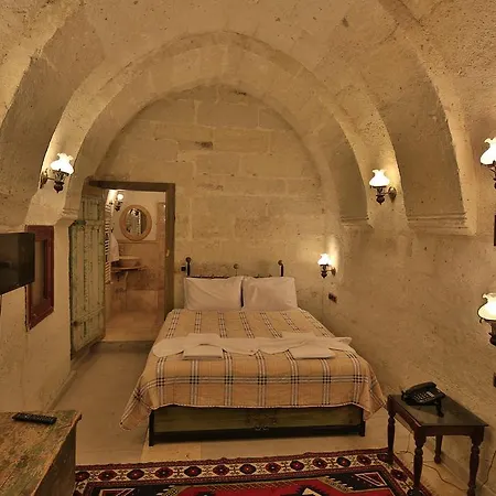 Hotel Elnazar Cave *