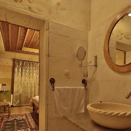 Elnazar Cave Otel *